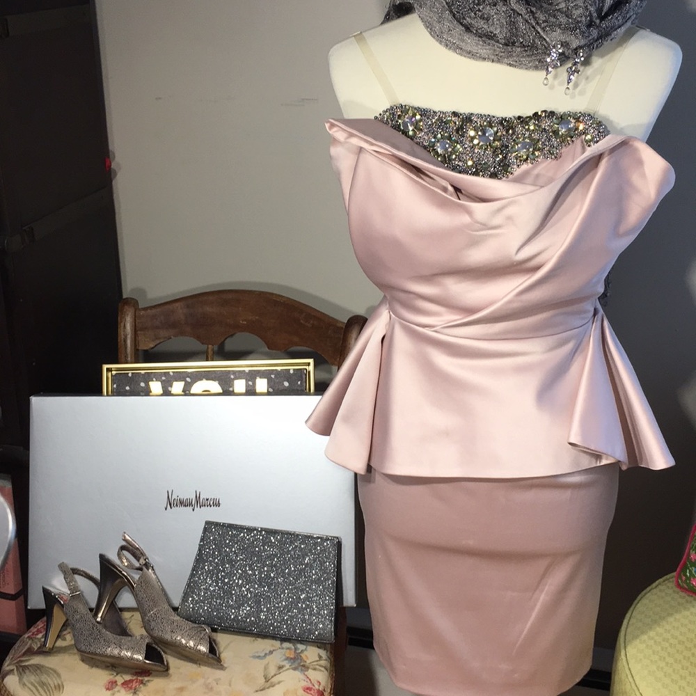 Mandalay pink shell stunning dress size 6